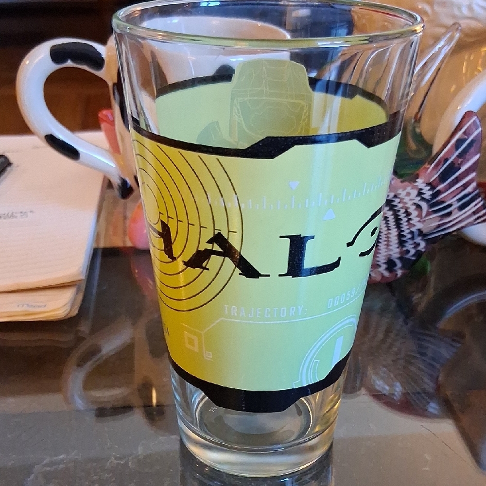 2012 HALO VIDEO GAME DRIBKING GLASS